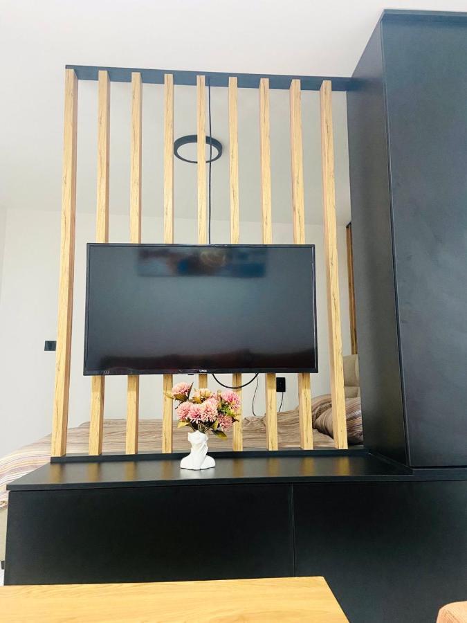 Urban Chic Studio Ni Екстериор снимка
