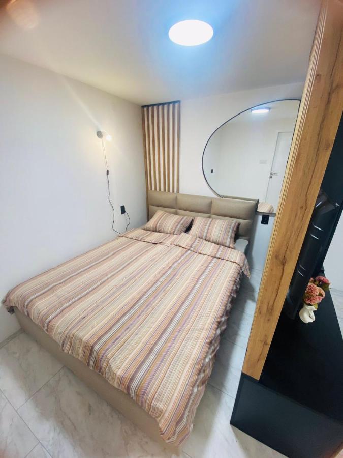 Urban Chic Studio Ni Екстериор снимка